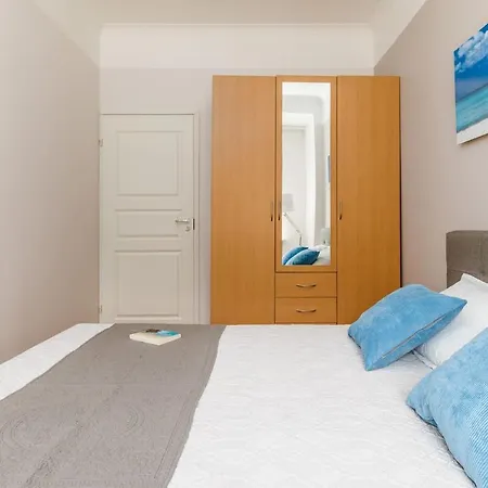 City Center Spacious Holiday Vee Apartamento